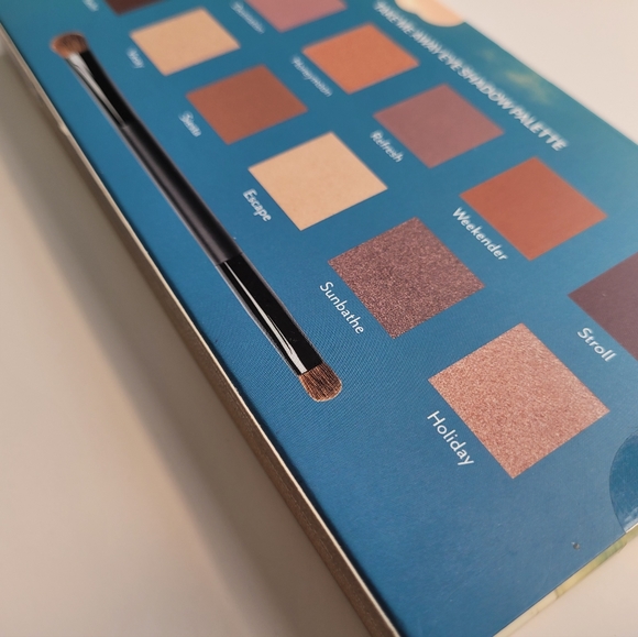 Cargo Cosmetics eyeshadow pallette Take me away Brand new never opened - Picture 5 of 9